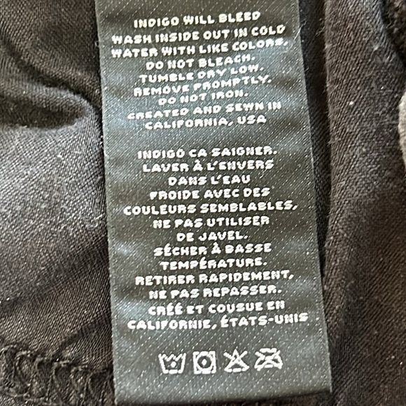 J Brand black jeans. Skinny Leg Vanity, size 31. - Picture 4 of 10